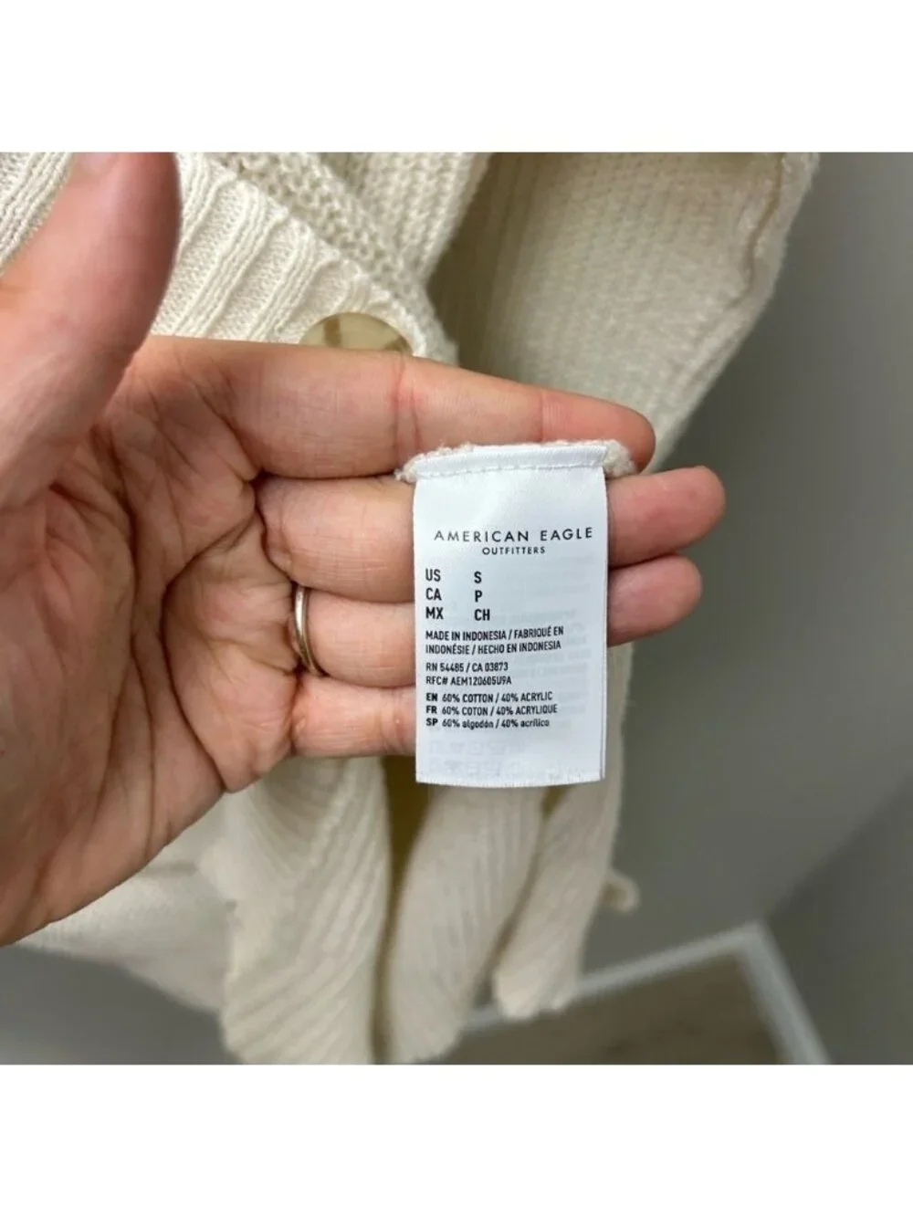 American Eagle‎ Cream Button Up Cardigan